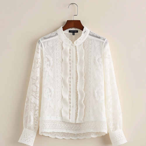 Blouse blanche à manches longues en dentelle florale avec col volanté et bordures festonnées