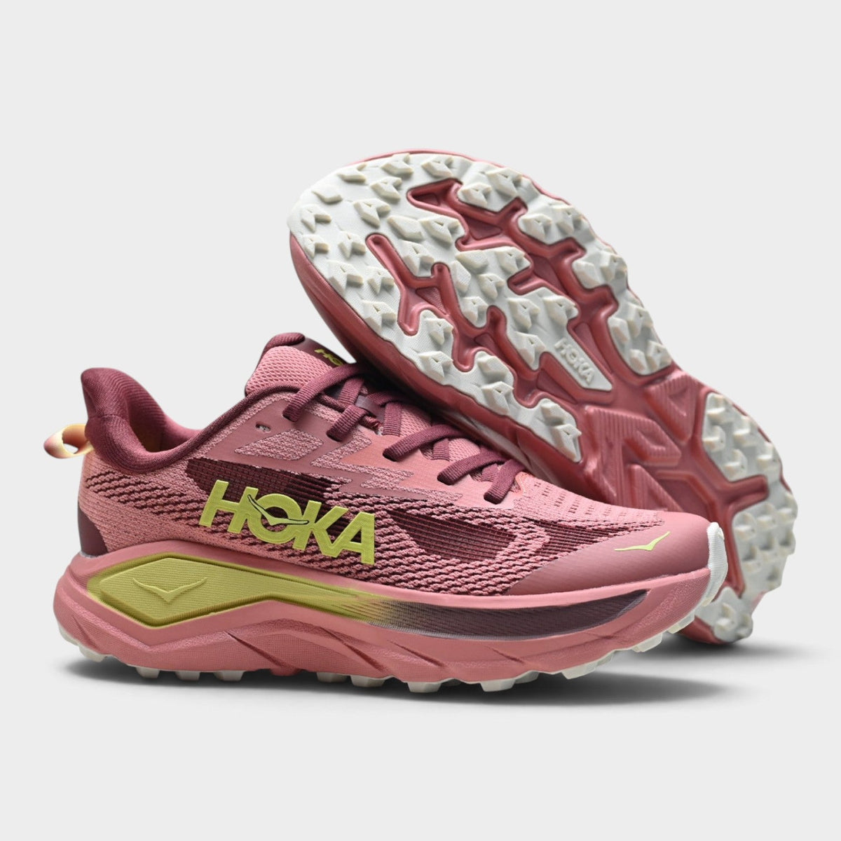 HOKA Challenger 8 Chaussures de trail avec amorti pour femme