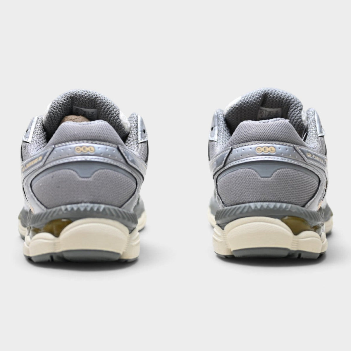 ASICS GEL-CUMULUS 16 Baskets quotidiennes avec amorti pour homme