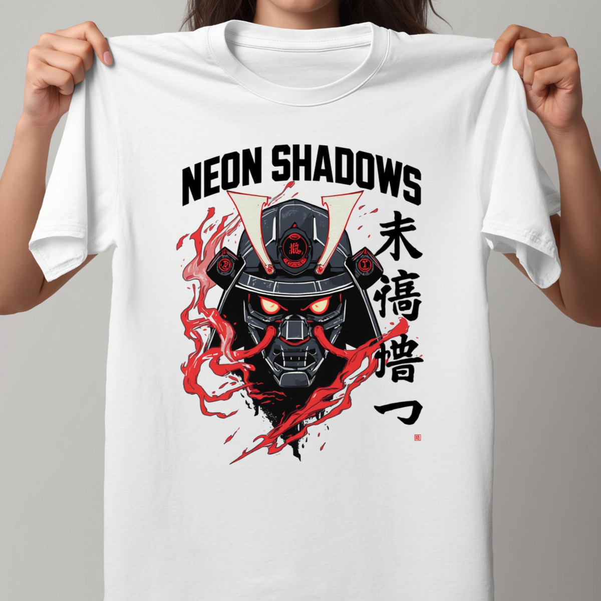 T-shirt blanc à manches courtes avec illustration guerrier japonais en rouge et noir sur le devant